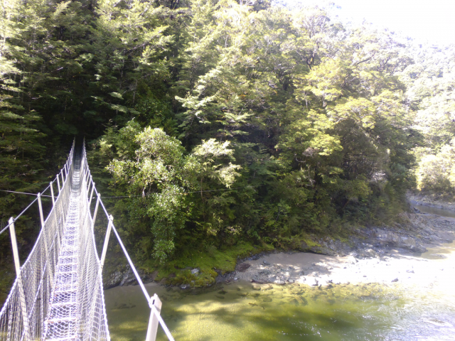 2012-04-28 12.42.36